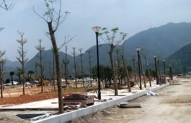 宅男666视频社区照明(QDTYD-010)4米单头广场庭院灯安装实拍图片