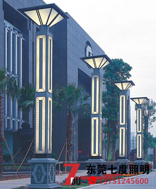 商业街道大型方柱宅男在线观看柱安装效果图片