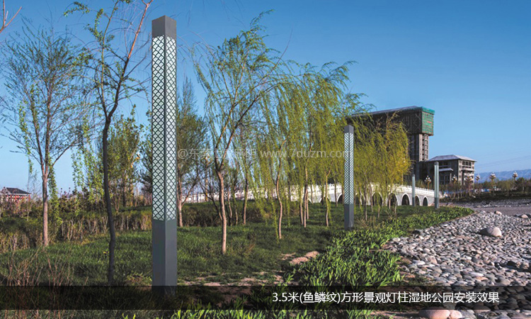 3.5米高(鱼鳞纹)方形宅男在线观看柱湿地公园安装效果